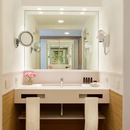 Готель Costa Brava