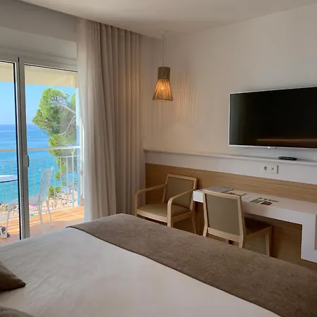 Готель Costa Brava 3*