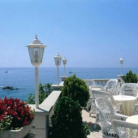 Costa Brava Hotell 3*